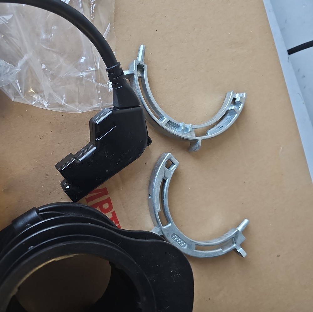 InSinkErator CCKIT-00A Evolution Batch Feed Adaptor Cover Control Kit, Black