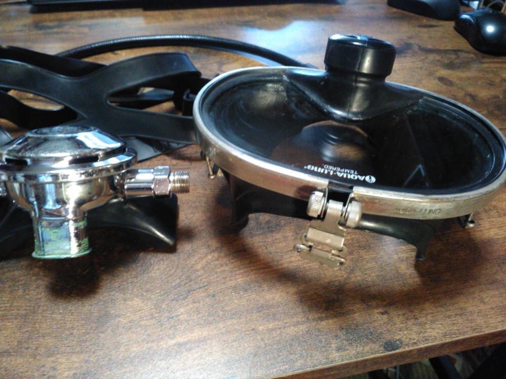 Aqua-Lung Full Face Mask/Regulator for Hookah Dive.