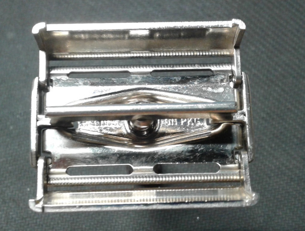 Gillette Red Tip Razor, B 4 Date Code, nice