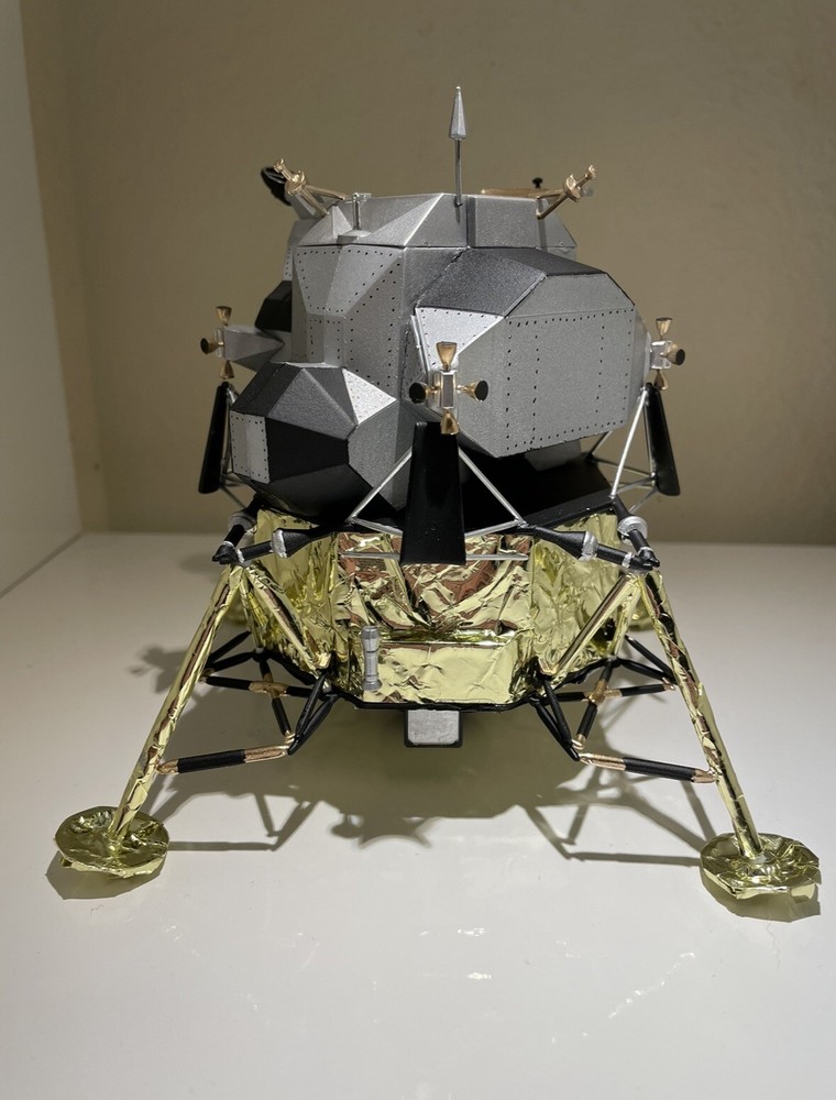 NASA Apollo LEM Lunar Module 1:48 Scale Model