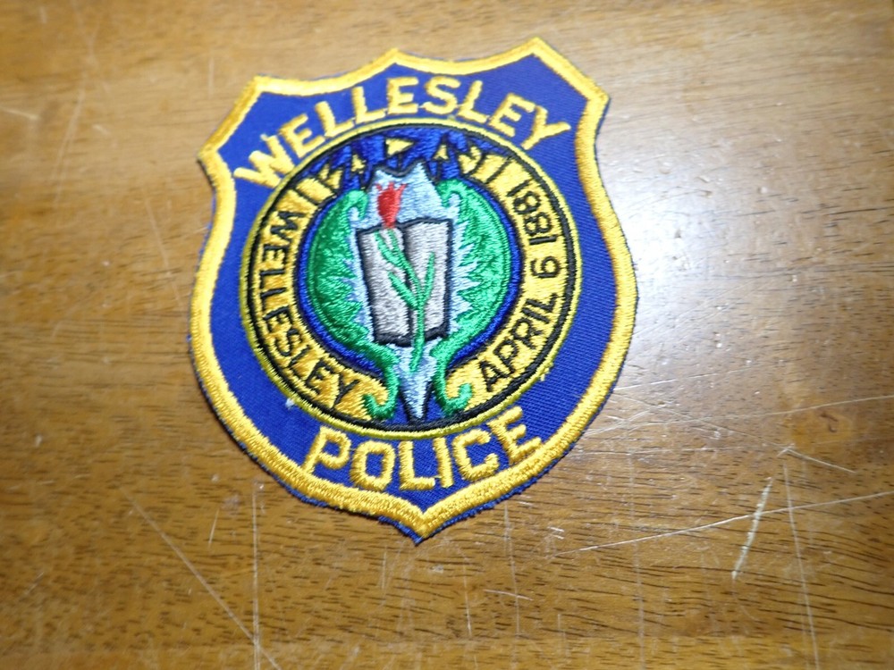 WELLESLEY  MASSACHUSETTS  EARLY VEST PATCH BX 14# 2