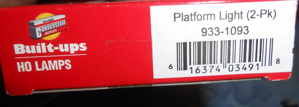 Walthers Cornerstone Built Ups HO Platform Lights 2 Pack - 933-1093