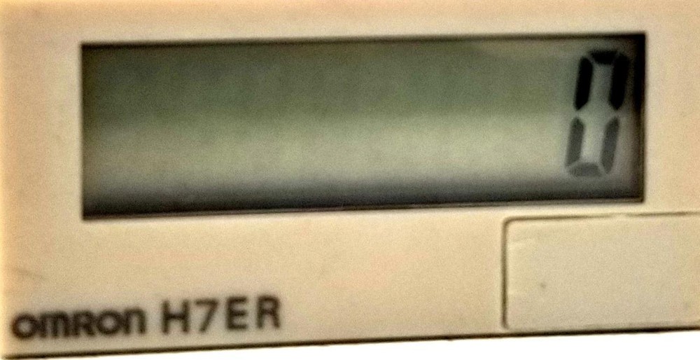 Omron H7ER-N Tachometer