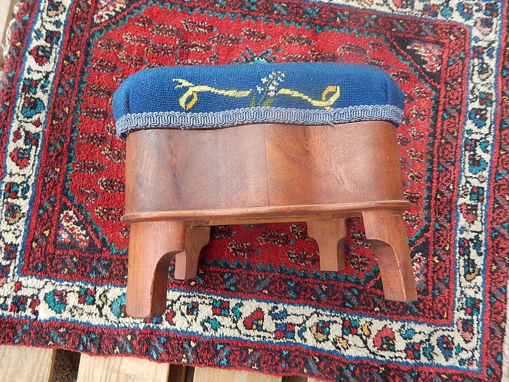 Antique Victorian Unicorn Fine Needlepoint Small Stool