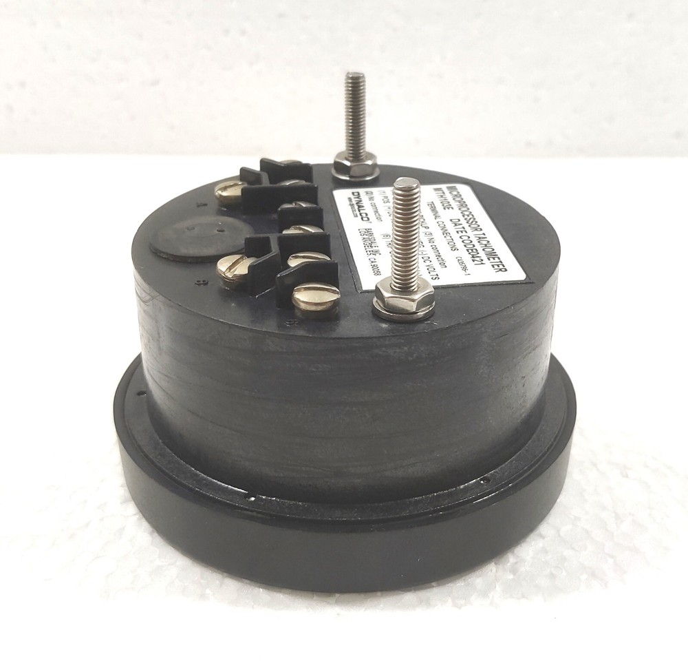 DYNALCO CONTROLS MTH-103E MICROPROCESSOR TACHOMETER HOURMETER TRIP MTH103E
