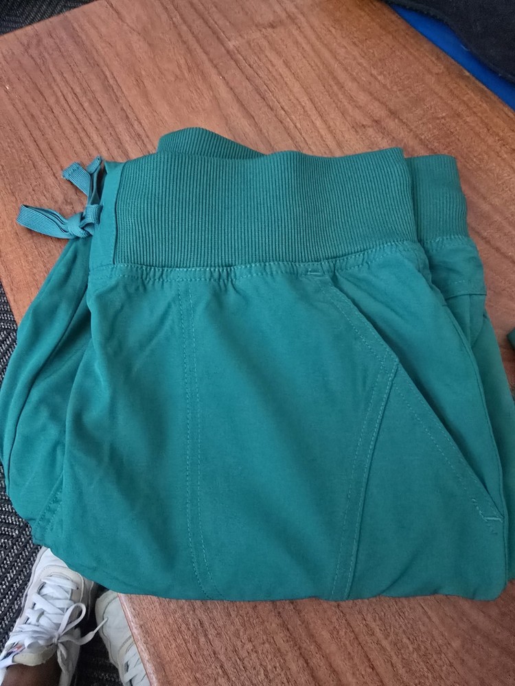 Nurse Monarch Uniform Size L Green Color