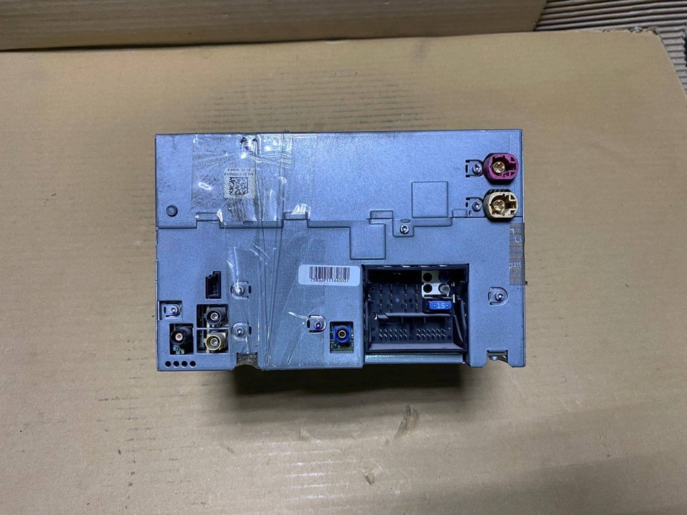2010-2015 BMW X1 Cic Navigation Head Unit 9244121 E82 E84 E88 E90 E91 E92