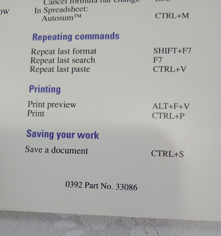 Vintage Microsoft Works 2.0 User's Guide Reference Book PB 1991