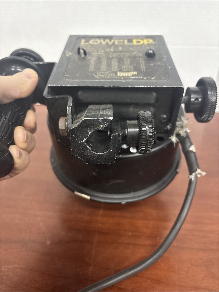 Lowel DP Spot Flood Studio Light Bright *** Works!!!