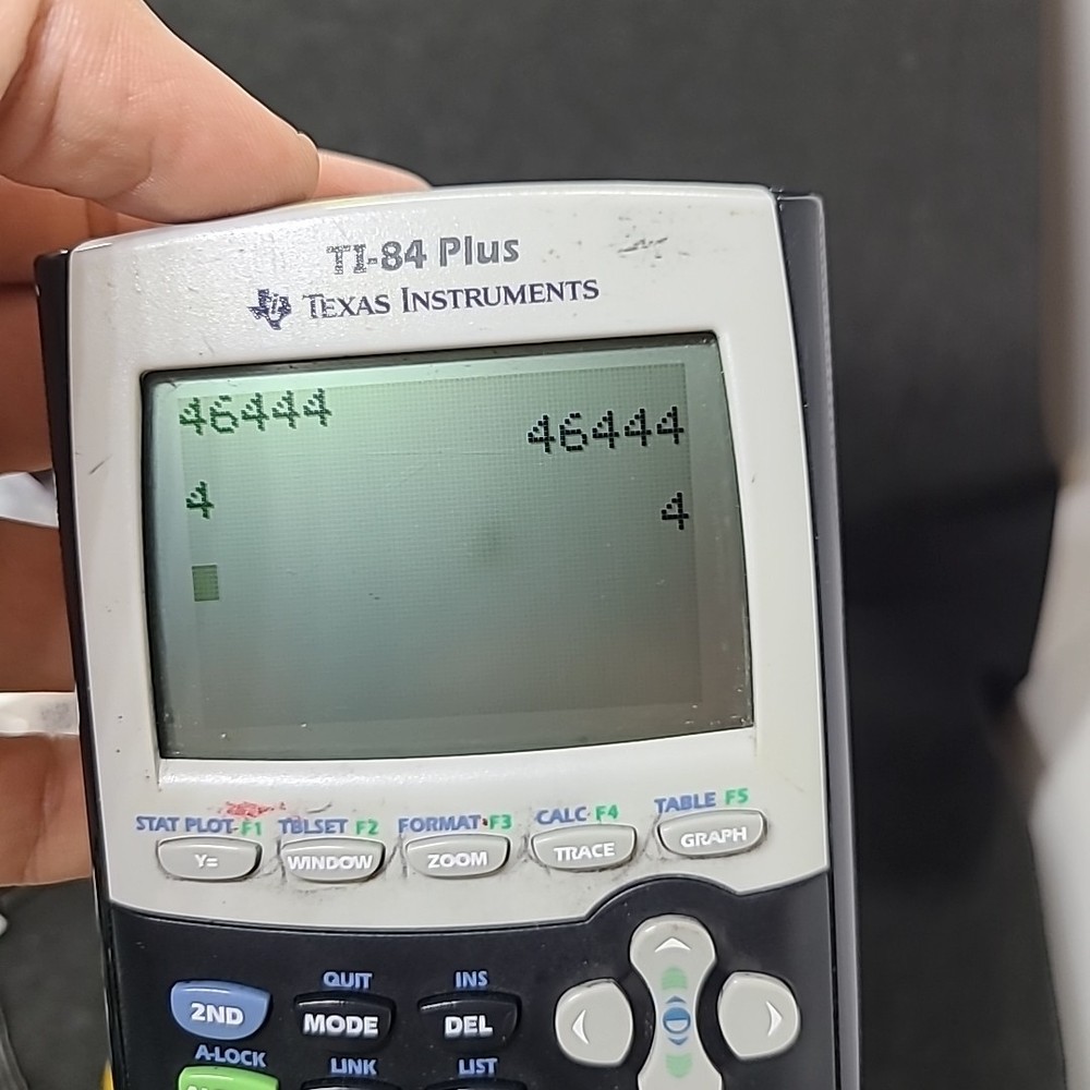 TI-84 Plus Graphing Calculator - With Covers - Tested & Working #31