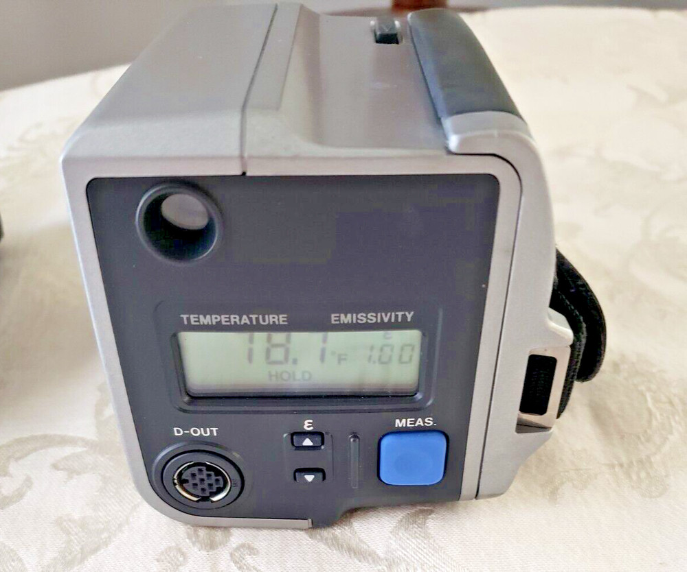 MINOLTA LAND CYCLOPS COMPAC 3 THERMAL IMAGER WITH CASE