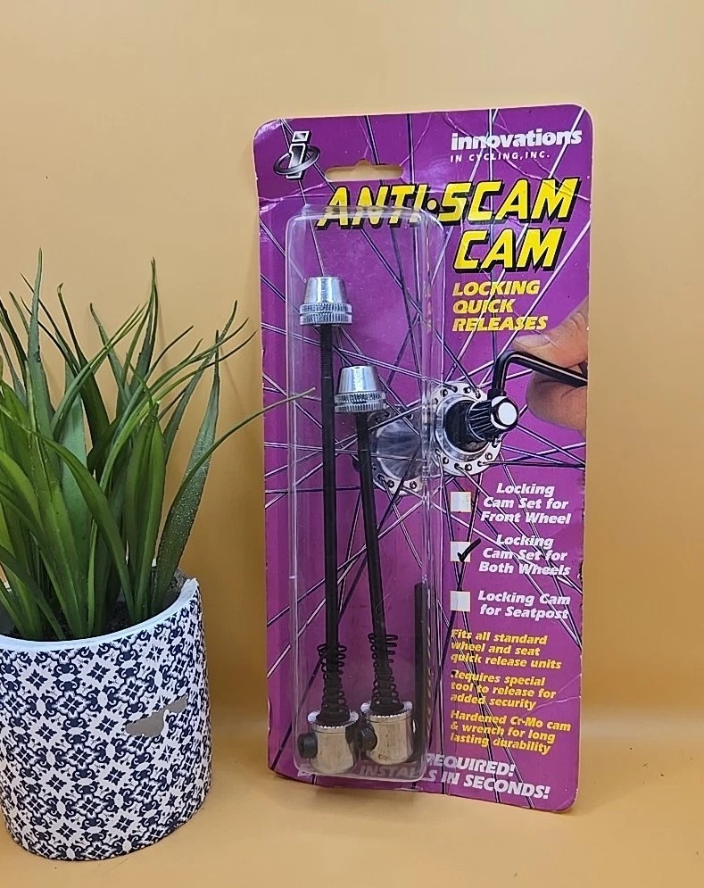 Vintage Innovations Anti-Scam Locking Cam Set For Both Wheels With Quick Release