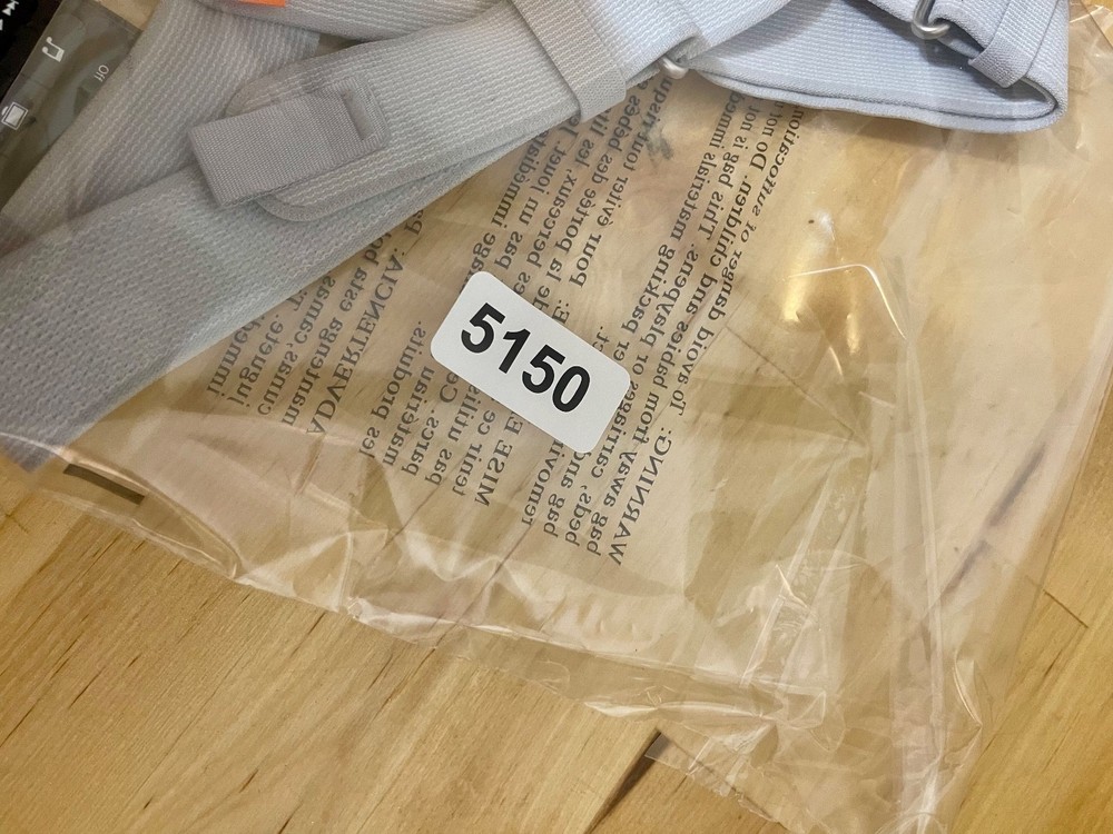 Apple Vision Pro Dual Loop Band - Small Offical s