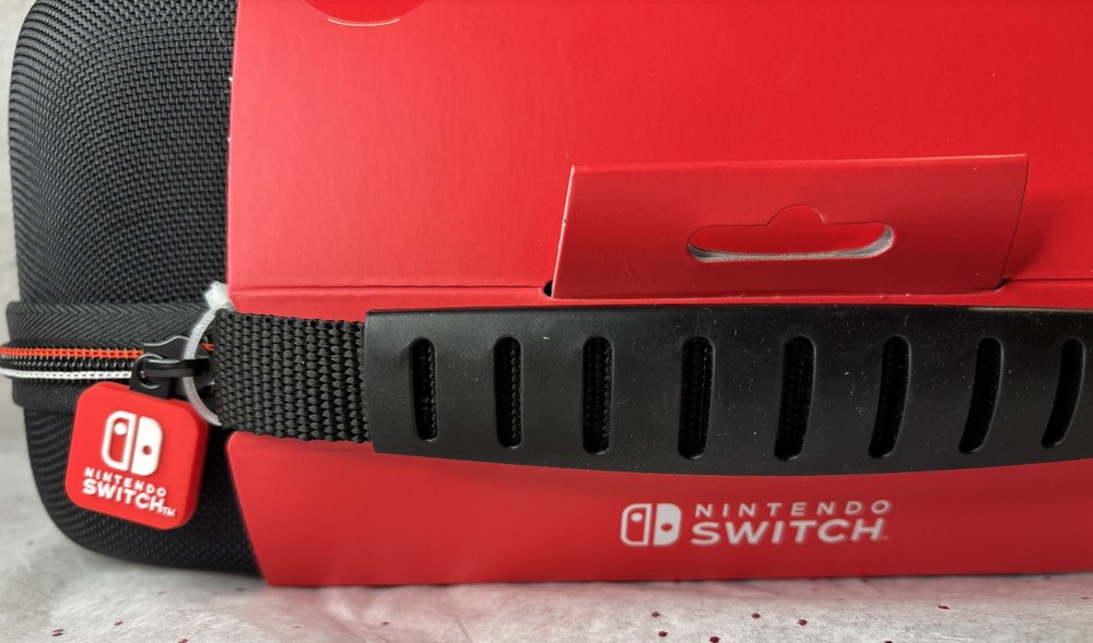 Nintendo Switch Game Traveler Deluxe System Case