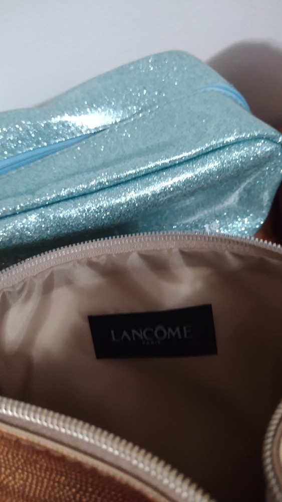 Beautiful Makeup Cosmetics Bag Travel Bundle