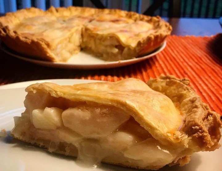 1 Apple 🍎 Pie @ 1 Cherry 🍒 Pie