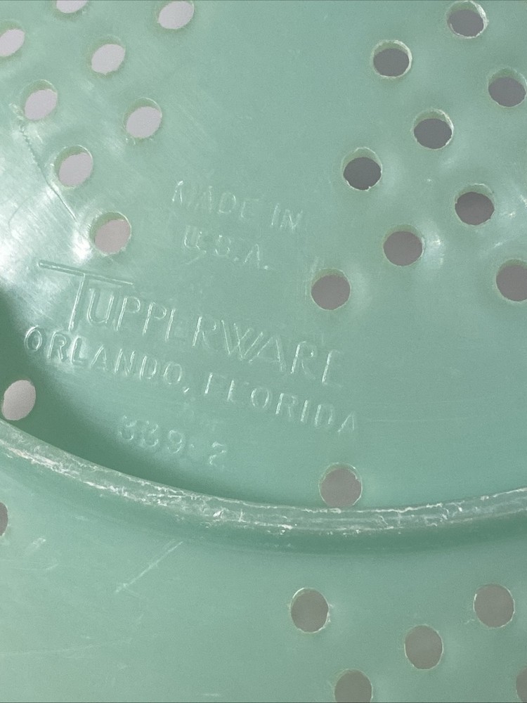 Vintage Tupperware Green Colander #339-2 9”