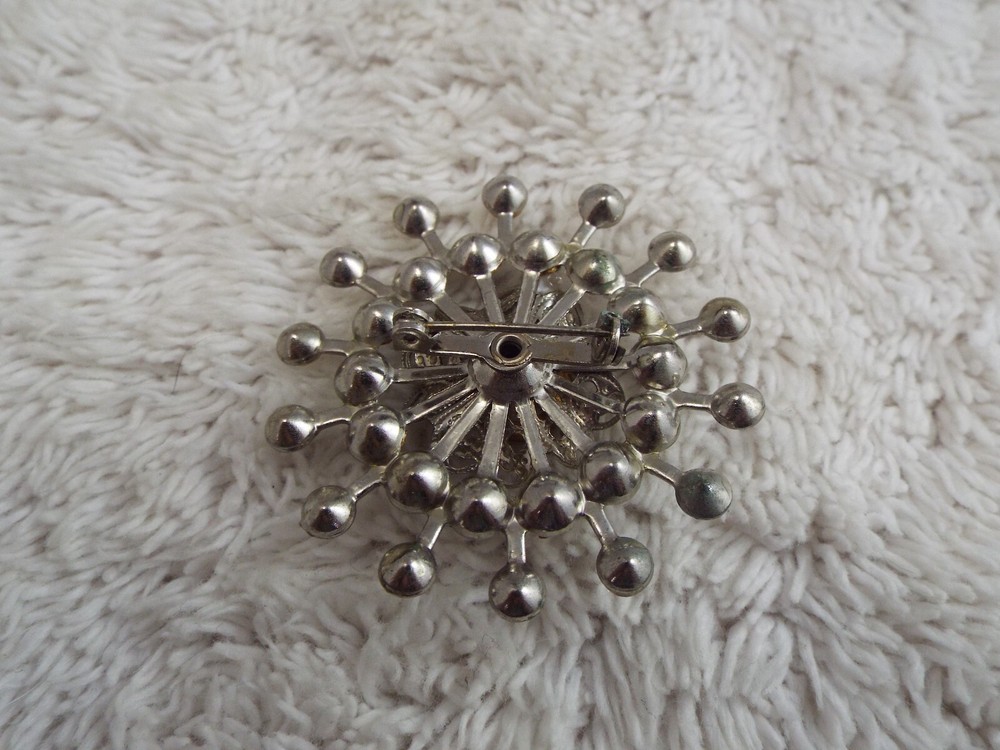 Silvertone Rhinestone Burst Pin (J4)