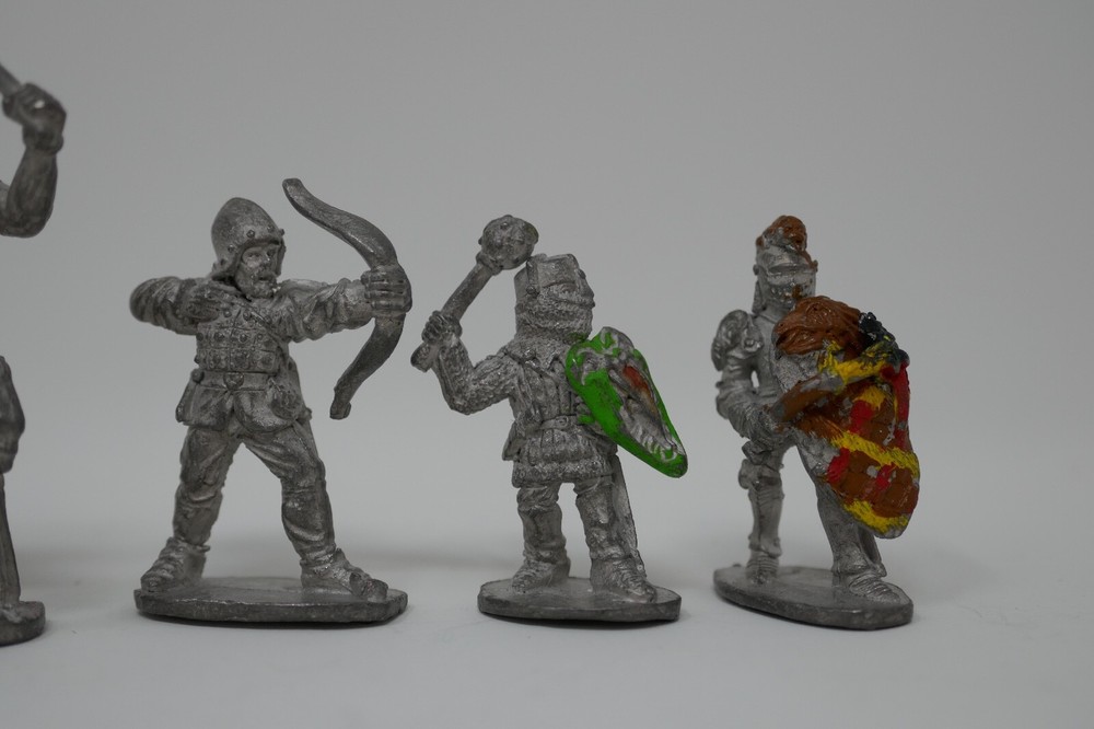 Grenadier Models 1982 Pewter Fighting Men Figures