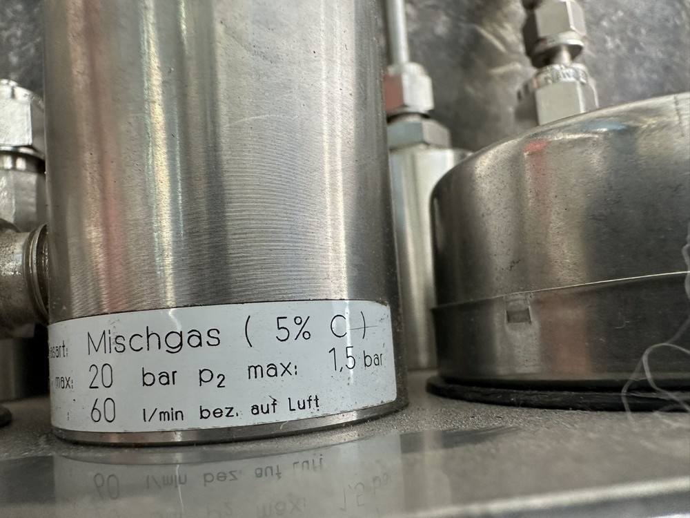 Tescom pressure regulator panel D43542-10-S