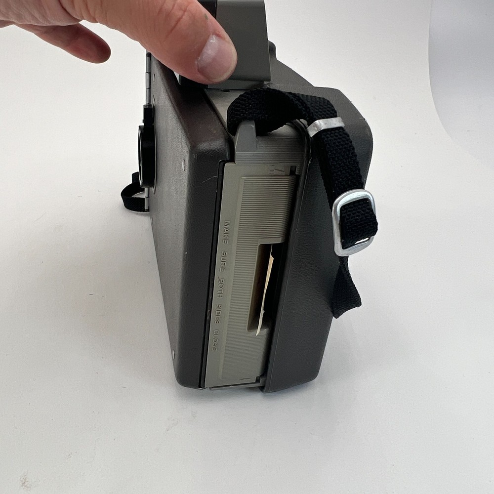 Vintage Polaroid 430 Automatic Land Camera with Strap & 490 Focus Flash Untested