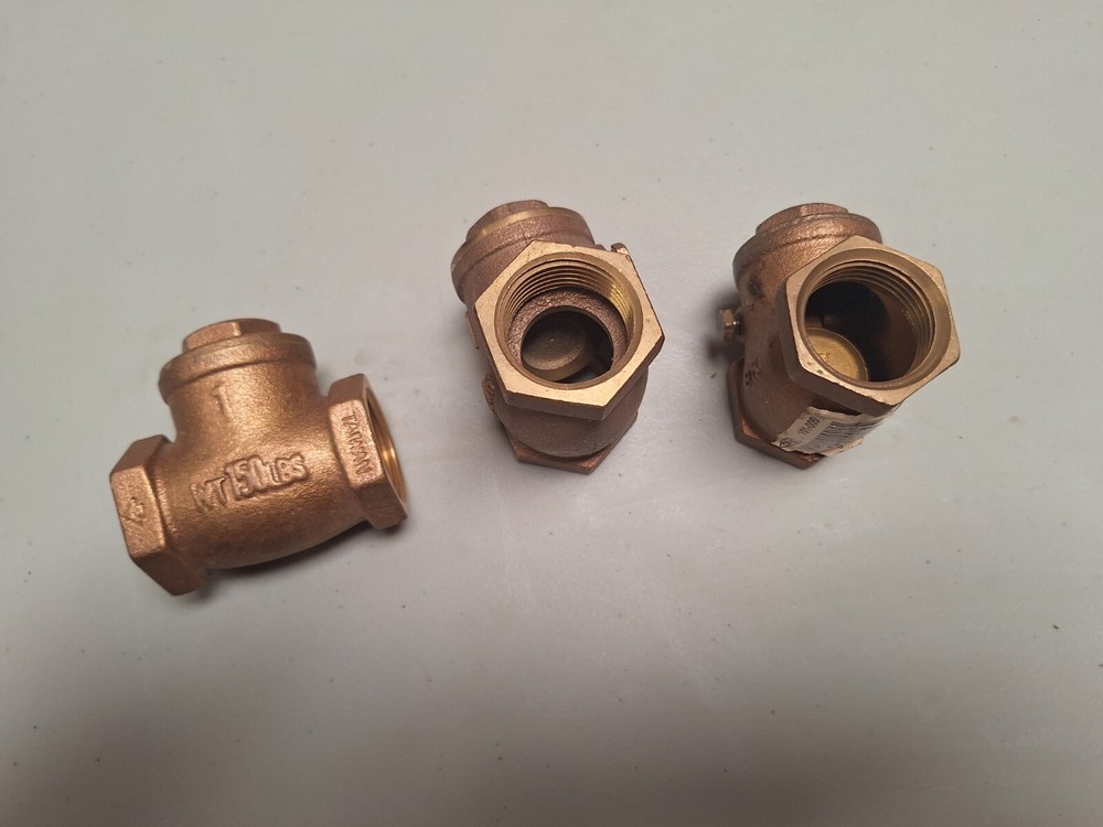 1" Spring Check Valve, NPT Threaded, 200PSI ...FREE SHIPPING