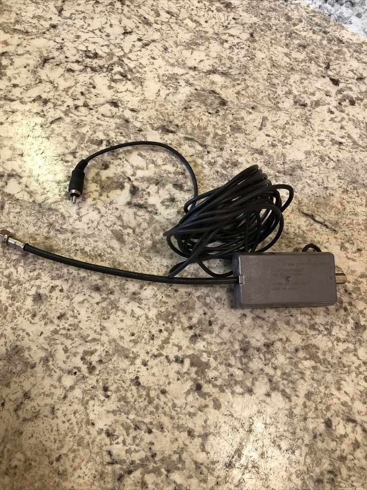 NEW-003 OEM Original RF AV Cable Switch Adapter