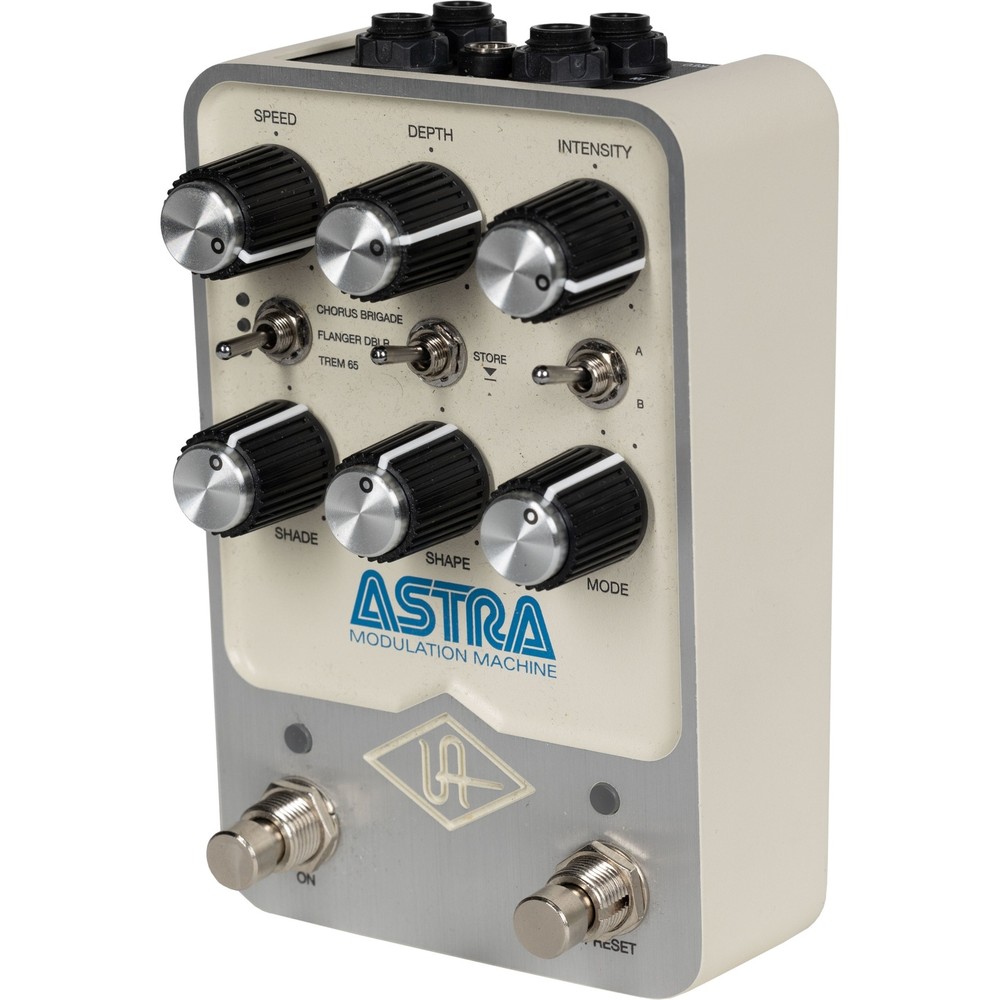 Universal Audio Astra Modulation Pedal