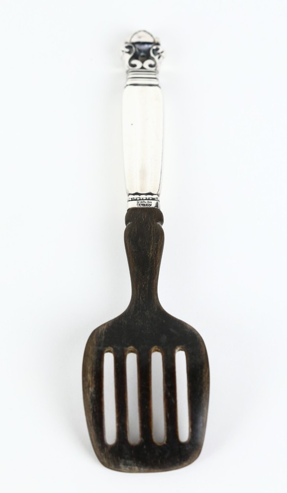 Georg Jensen Sterling Silver and Horn Acorn Pattern Herring Server