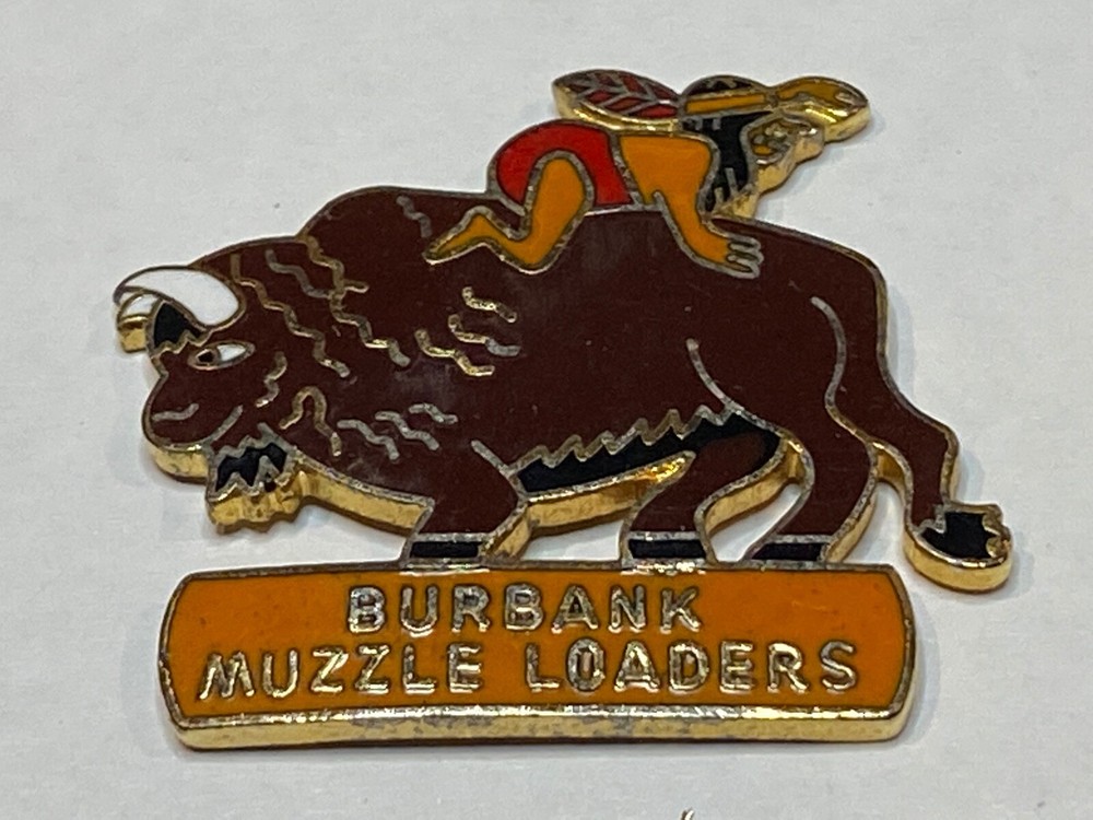 Vintage Lapel Pin Burbank Muzzle Loaders Muzzleloader Indian Scout Buffalo Range