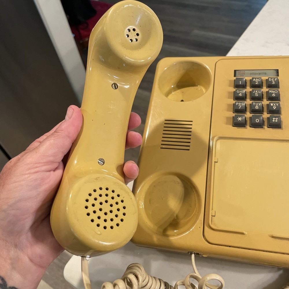 Vintage Doodle Digitone Dial Gold Phone