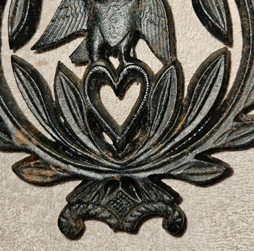 Vintage Cast Iron American Eagle Kitchen Trivet