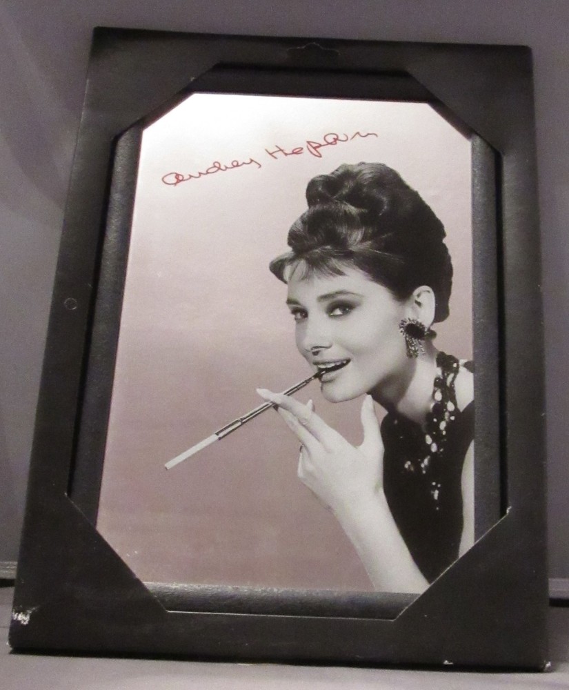 Mirror Audrey Hepburn with cigarette pub/bar, mancave, home decoration