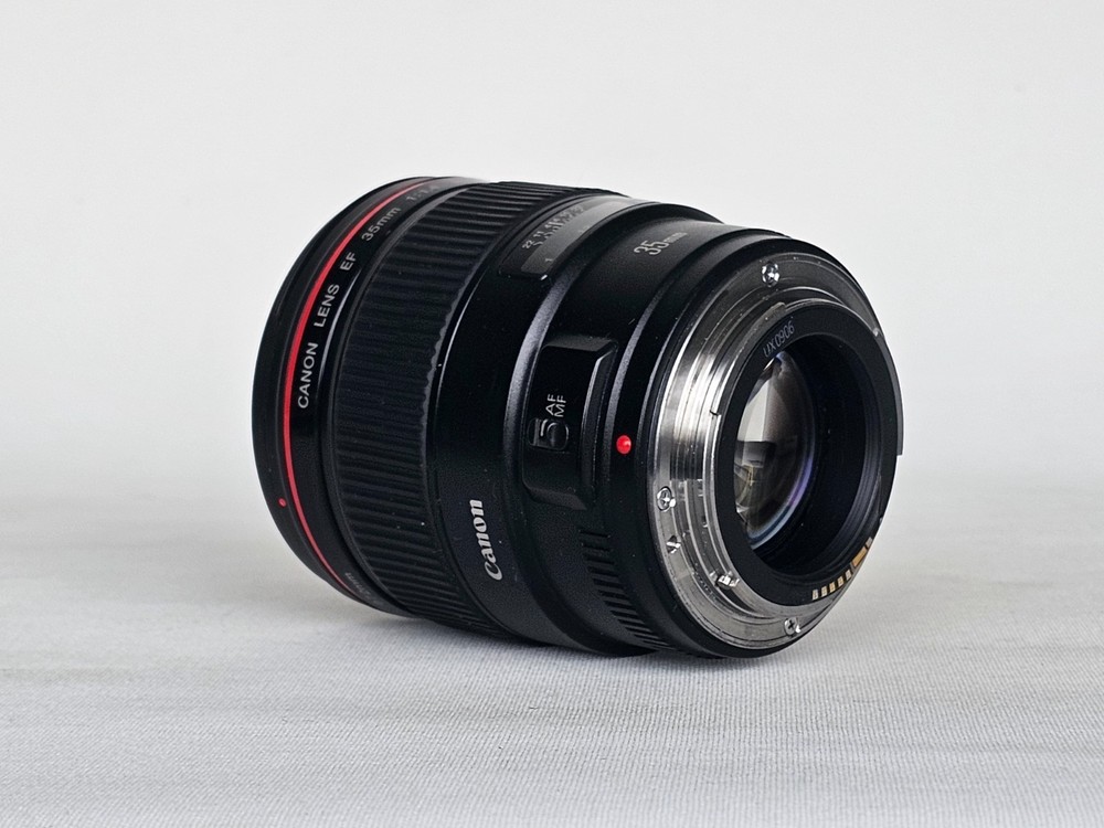 Canon EF 35mm F/1.4L USM, Preowned, Excellent, Sharp