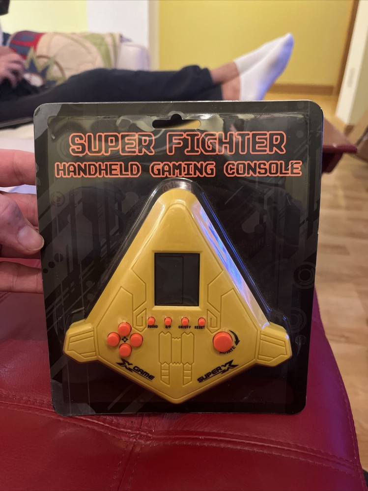 Super Fighter Handheld Gaming Console New NIB Yellow