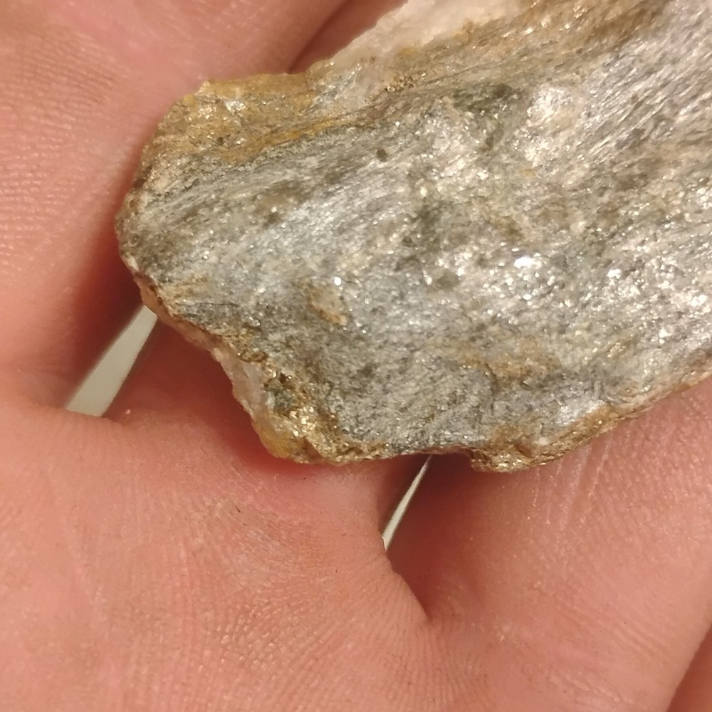 Native Gold and Platinum in quartz specimen