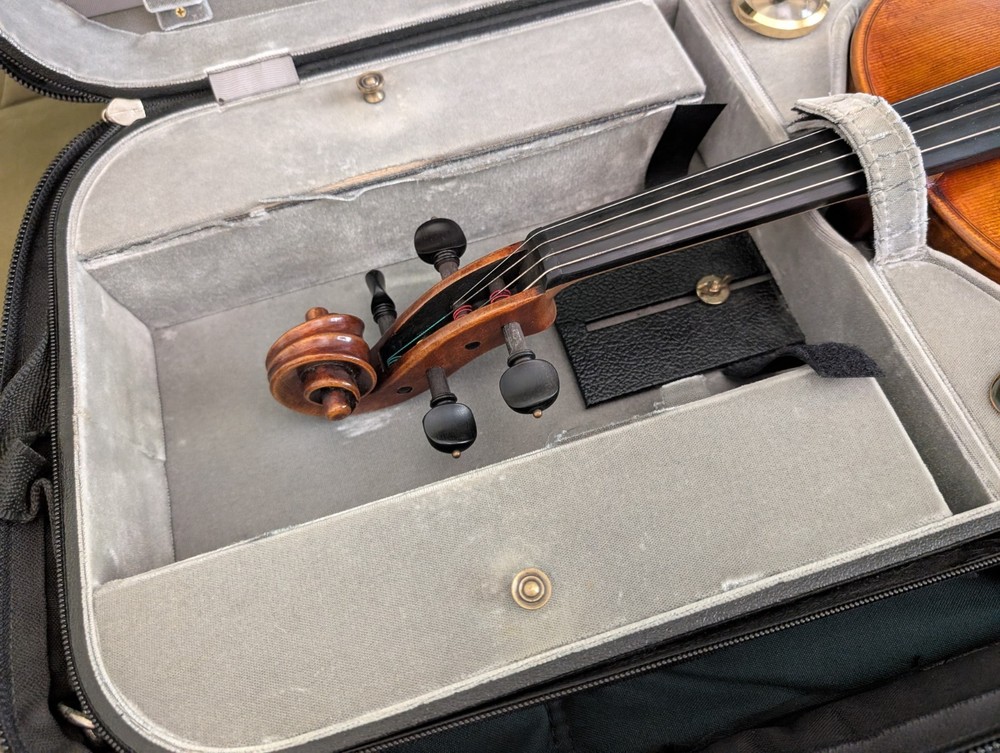 Exceptional Bronek Cison Viola 16-3/4 & Case