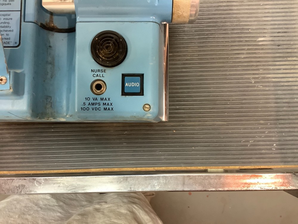 IMED 960 Volumetric Infusion Pump Powers On and beeps