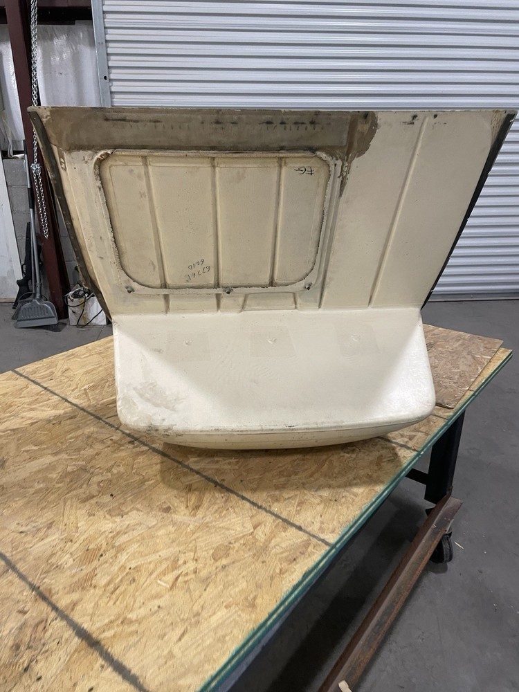 Aircraft Interior Hat Rack/Baggage Shelf Panel