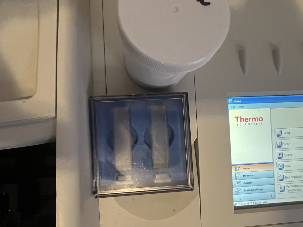 UV-Vis Spectrophotometer Thermo scientific Evolution 201 With Computer Module