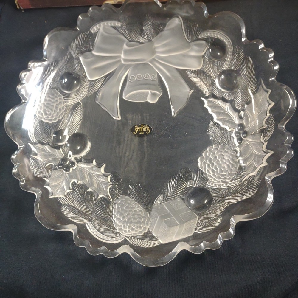Crystal Clear Holiday Wreath Platter