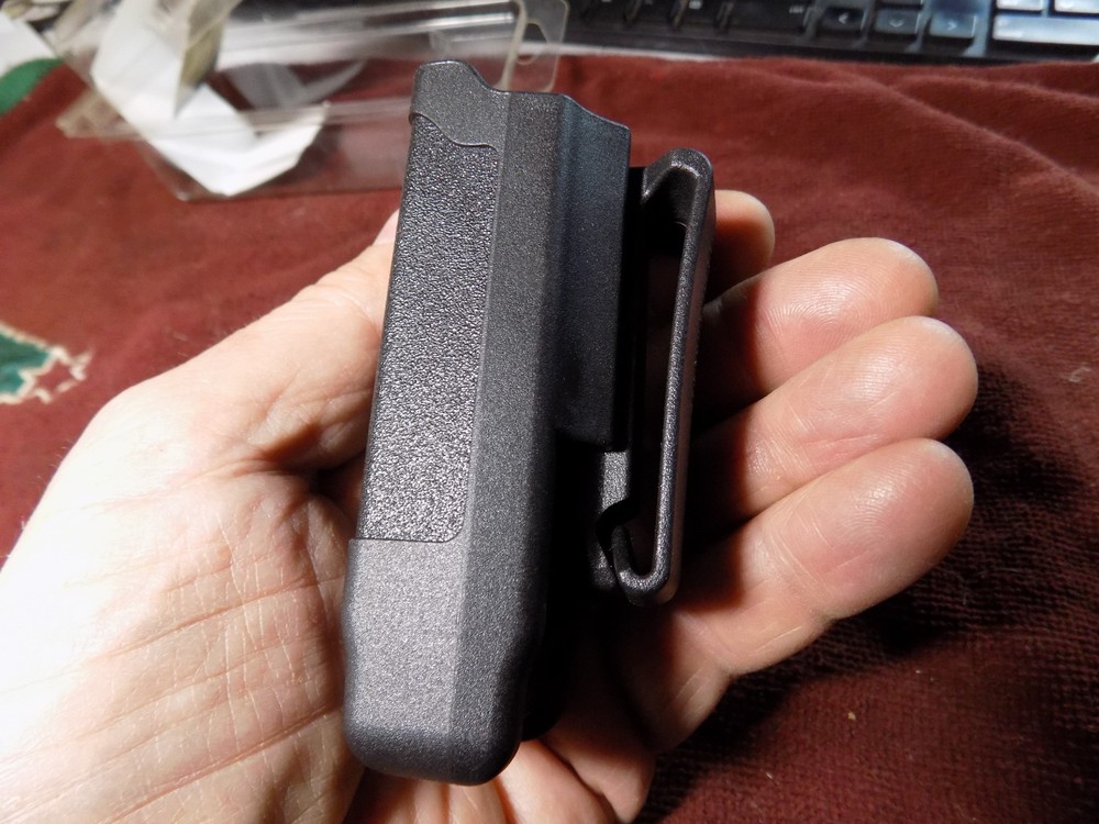 Blackhawk! Single Stack MAG Case, Matte Finish, Fits Most Single Stack Magazines