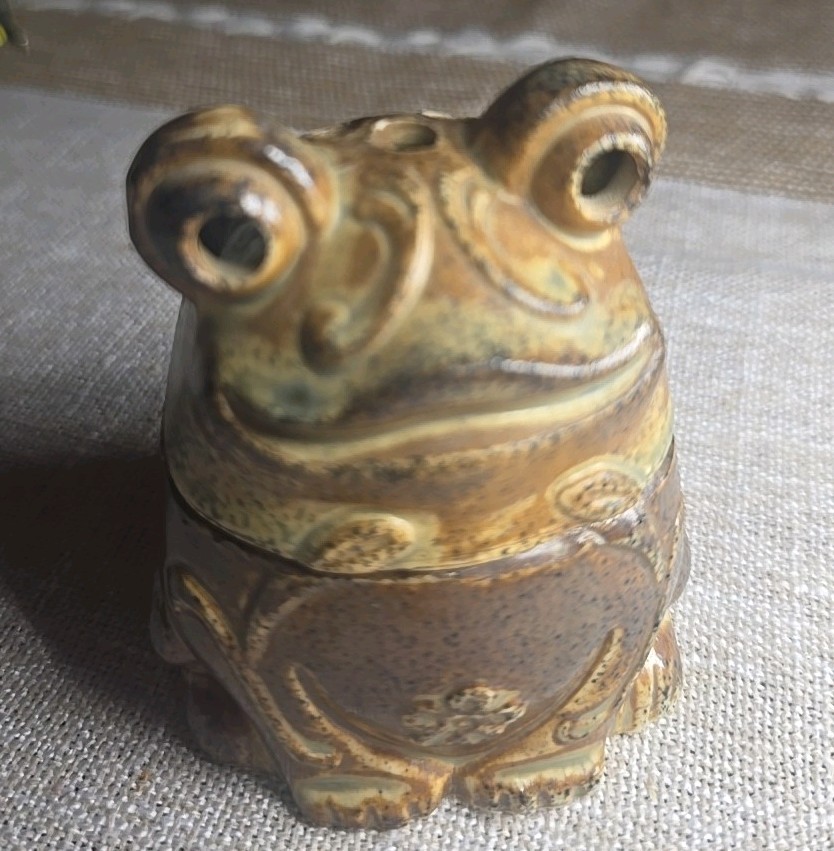 Vintage MCM 5 Hole 2 Piece Frog/Toad Pottery Incense Burner