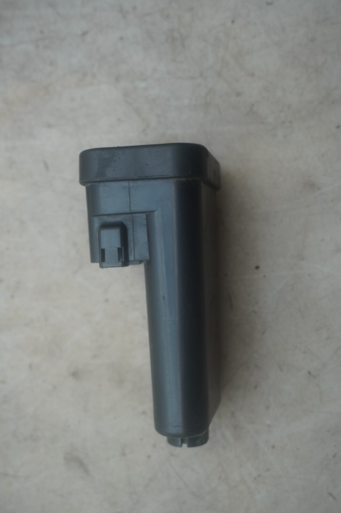 11 HARLEY DAVIDSON ROADKING TURN SIGNAL MODULE E-3427