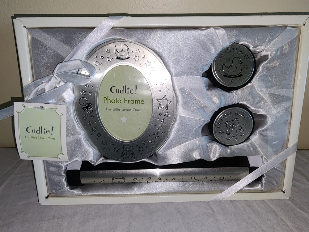 Cudlie! 4 piece Decor Gift Set for Baby Unisex New