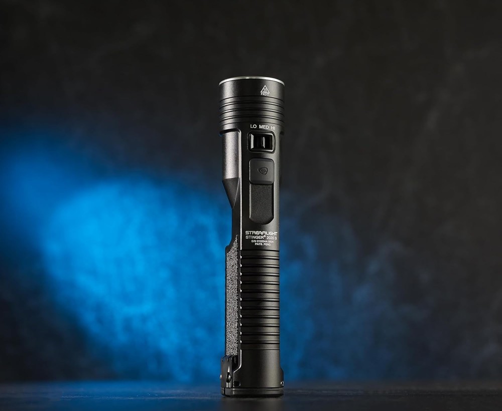 Streamlight 78201 Stinger 2020 S 2000-Lumen Rechargeable Flashlight