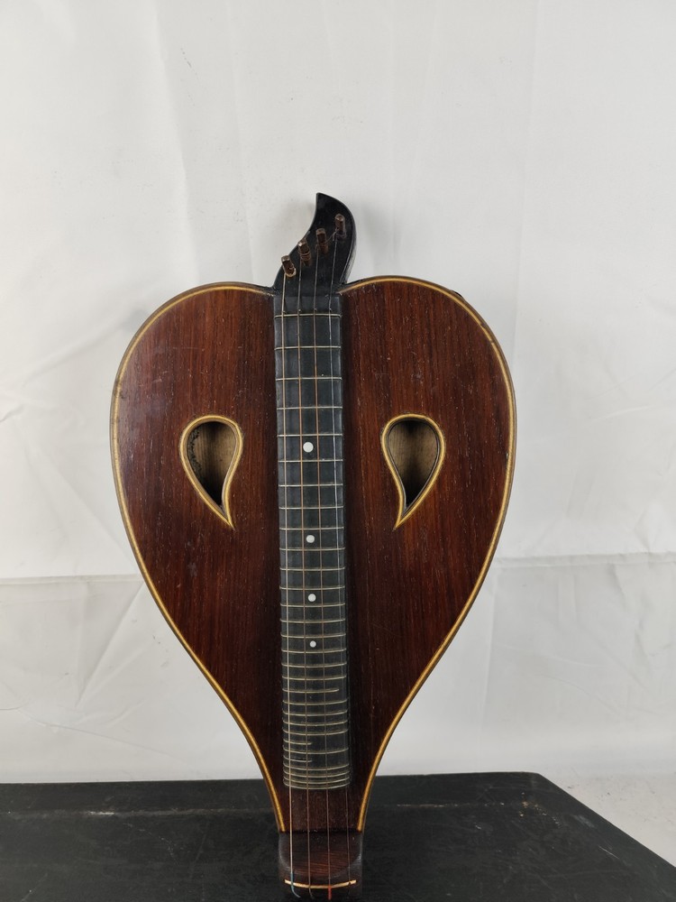 1900 Leaf Body 4 String Arch Psalter
