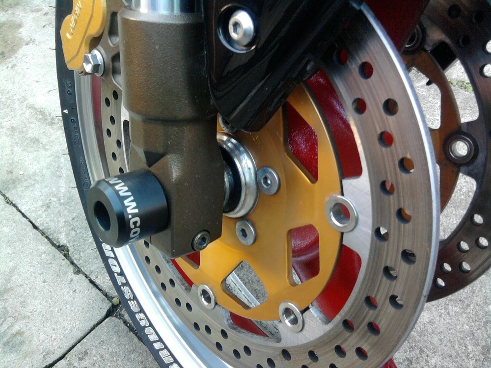YAMAHA MT01 FRONT FORK CRASH SLIDERS BUNGS BOBBINS