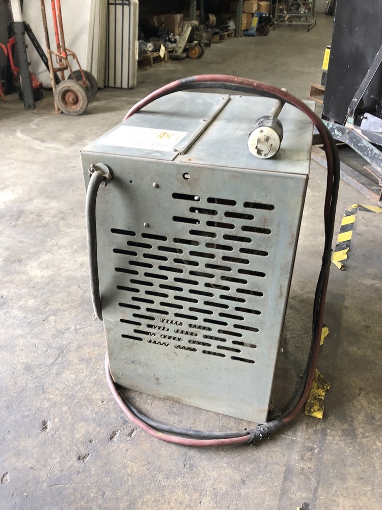 Hertner Auto 1000 Battery Charger