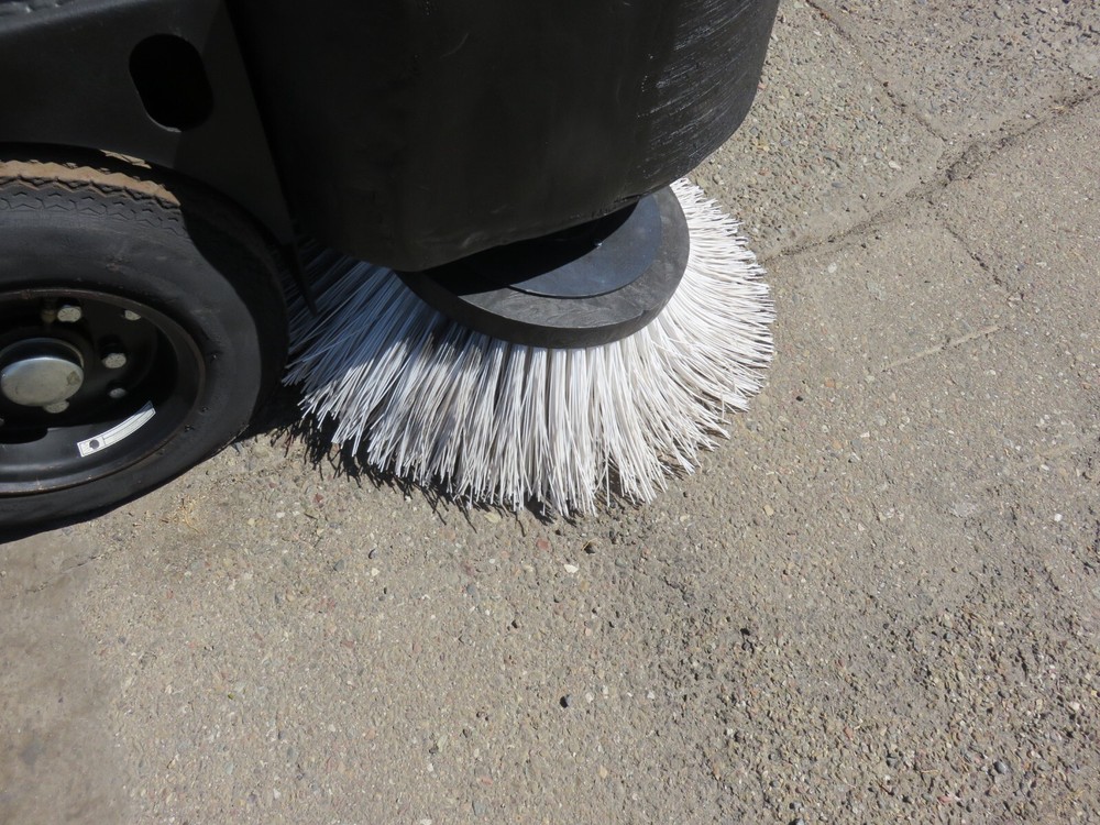 AMERICAN-LINCOLN 6150 SREET SWEEPER